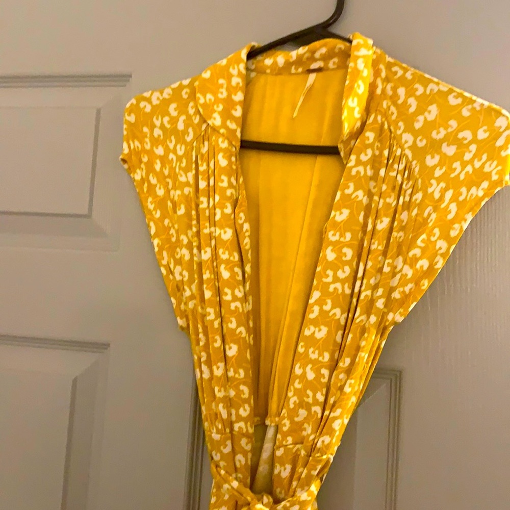 Free People Yellow Midi Wrap Dress. Size 0.